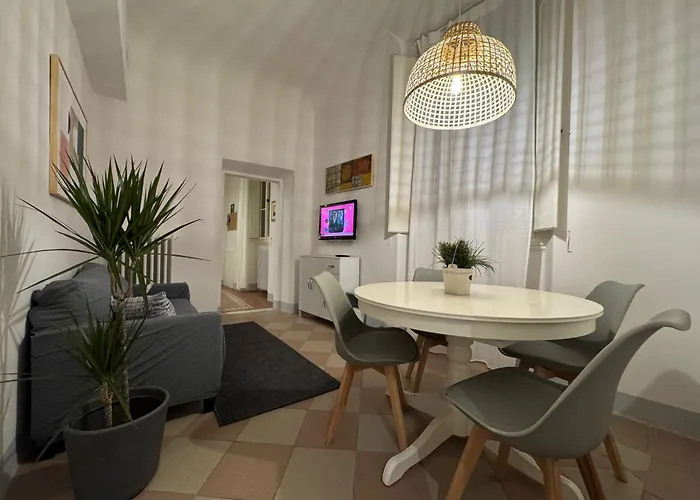 Daire Ambrogio 33 - Three Bedrooms Three Bathrooms *