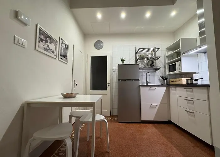 Ambrogio 33 - Three Bedrooms Three Bathrooms * Floransa